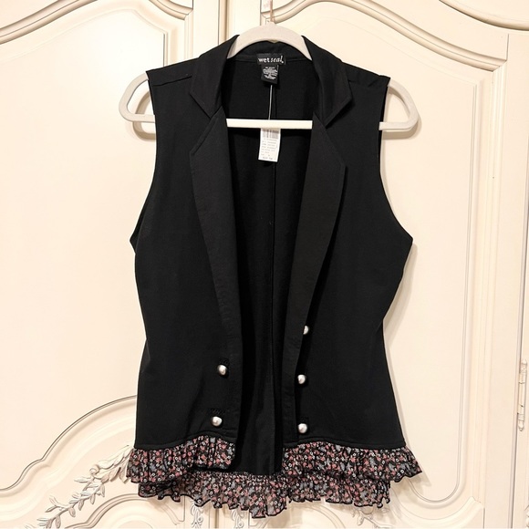 Wet Seal Jackets & Blazers - NWT Wet Seal Boho Black Open-Front Vest with Floral Trim, Size XL